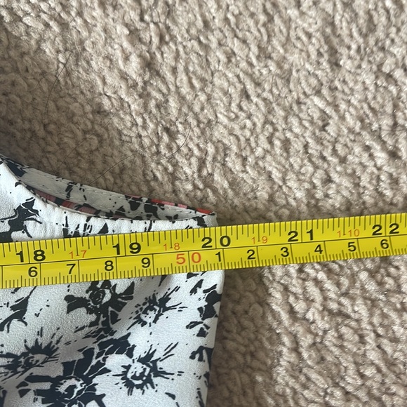 Cabi Seraphina top size medium - Picture 2 of 6